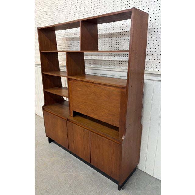 Mid-Century Modern Mid-Century Modern Walnut Room Divider For Sale - Image 3 of 8
