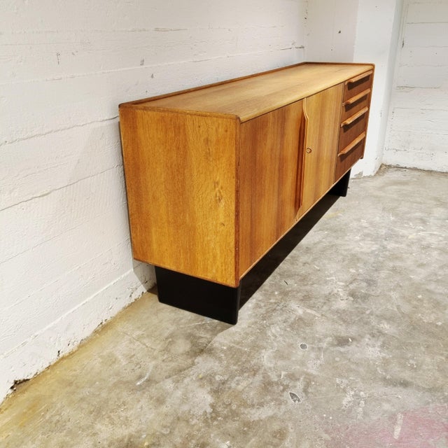 DE02 Sideboard in Oak by Cees Braakman for UMS Pastoe, Netherlands, 1950s For Sale - Image 13 of 17