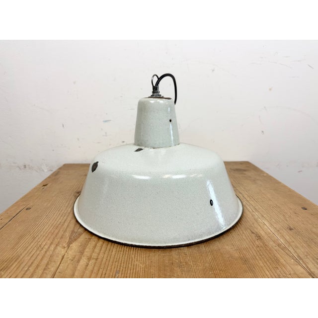 Industrial White Enamel Factory Pendant Lamp from Zaos, 1960s For Sale - Image 11 of 17