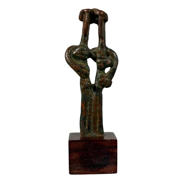 Idol Sculpture in Bronze For Sale
