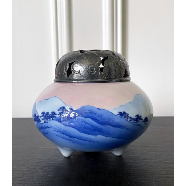 1900 - 1909 Japanese Glazed Ceramic and Silver Koro Incense Burner Makuzu Kozan For Sale - Image 5 of 17