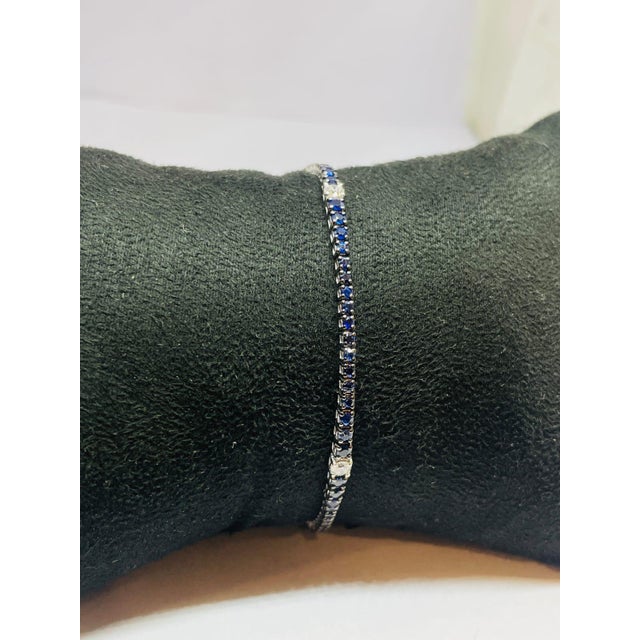 Early 21st Century Natural 18k Gold Blue Sapphire 2.74ct & Diamond 0.45ct Bracelet For Sale - Image 5 of 8
