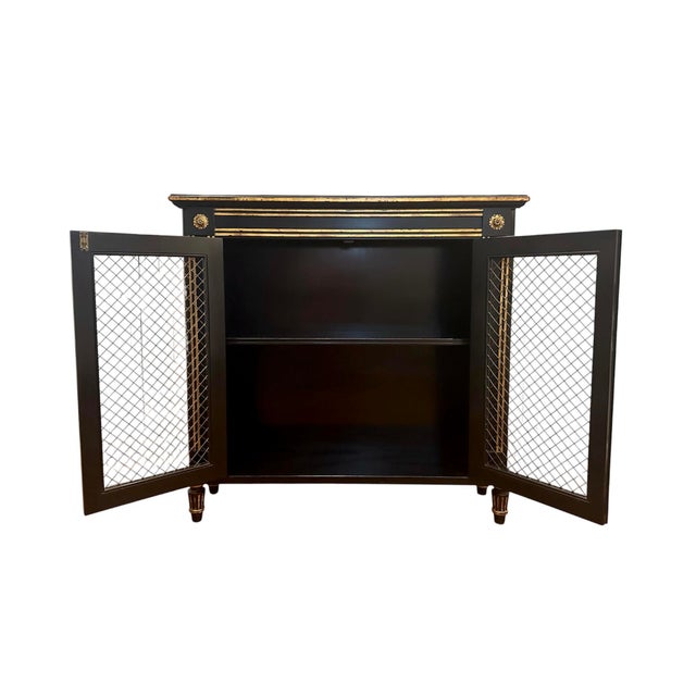 English Mid-Century Regency / Directoire Style Black & Gilt Painted Cabinet / Bookcase / Bar With Inset Wire Screen & Key, Attrib. To Baker Furniture For Sale - Image 3 of 12