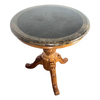Late 20th Century Traditional Round Marble Top Pedestal Accent Table | Carved Wood Base | 30” Diameter For Sale