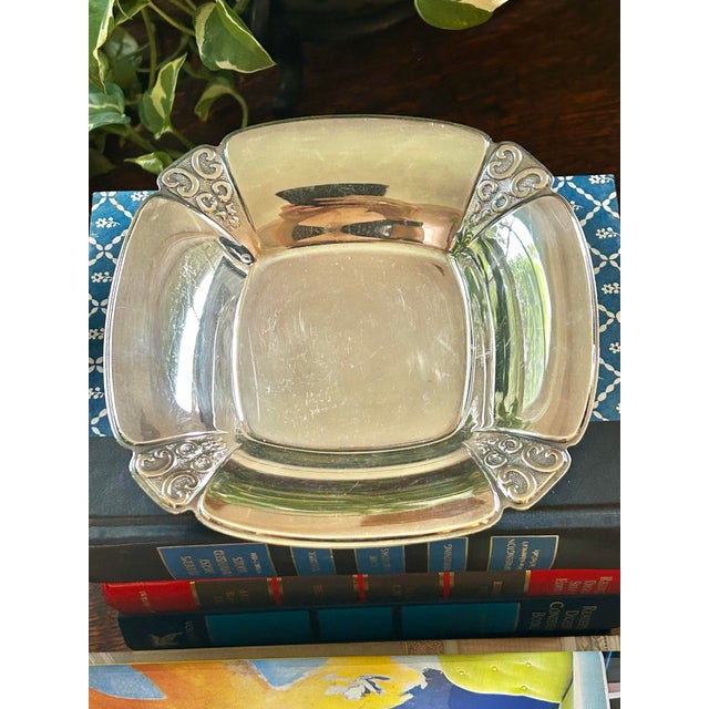 1960s Vintage 1960’s International Silver “Triumph” Silver Plate Candy Trinket Dish or Catch All For Sale - Image 5 of 8
