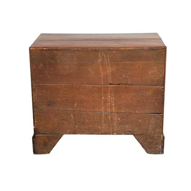George III Bachelor's Chest of Drawers of Mahogany on Bracket Feet For Sale - Image 13 of 13