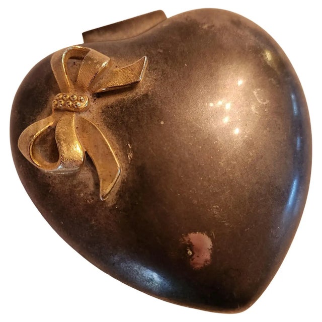 Mid-Century Modern Vintage Silver and Red Velvet Heart Trinket Jewelry Box For Sale - Image 3 of 7
