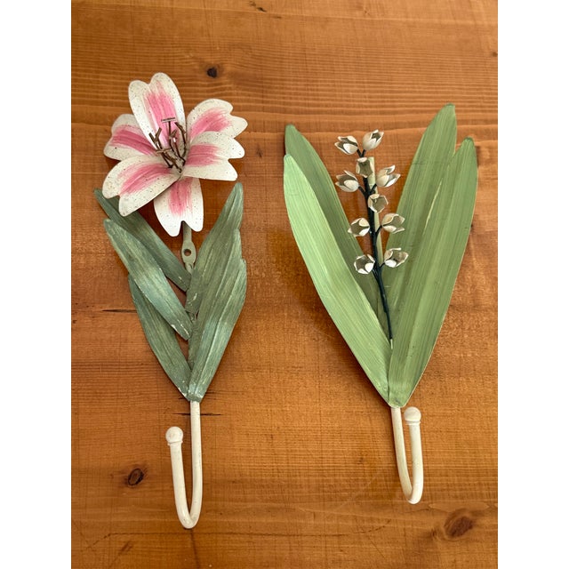 Late 20th Century Vintage Painted Tole Flower Wall Hooks, a Pair For Sale - Image 5 of 7