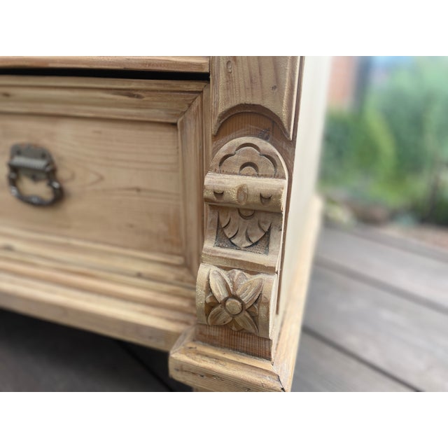 Antique Chest of Drawers in Fir, 1890s For Sale - Image 4 of 18