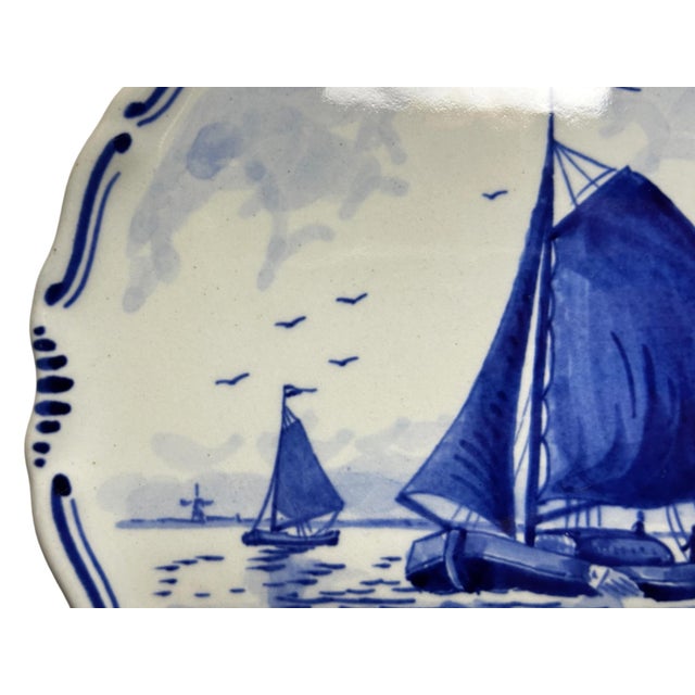 Hand-Painted Blue and White Landscape Plates from Royal Delft, 1980s, Set of 2 For Sale - Image 4 of 13
