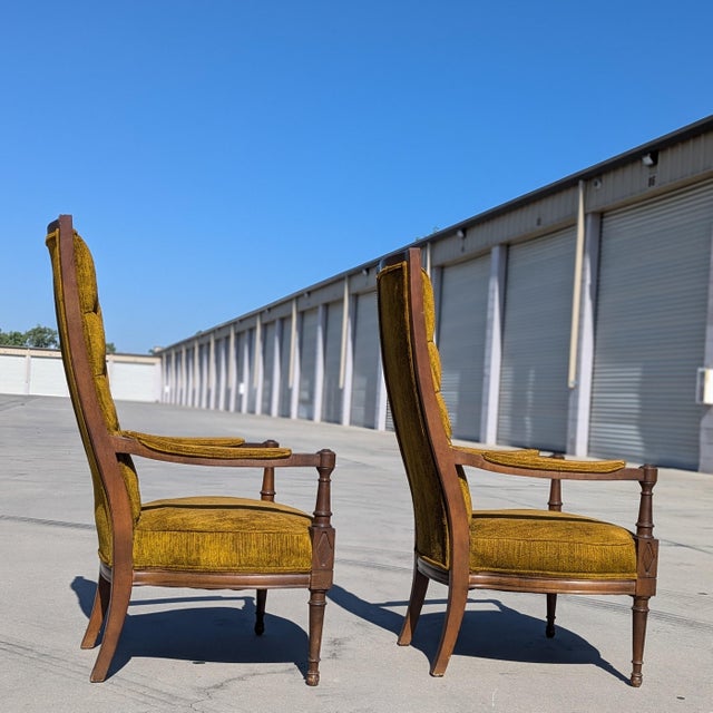Hollywood Regency Tufted High-Back Armchairs in Gold Velvet Pair, 1960s For Sale - Image 12 of 18