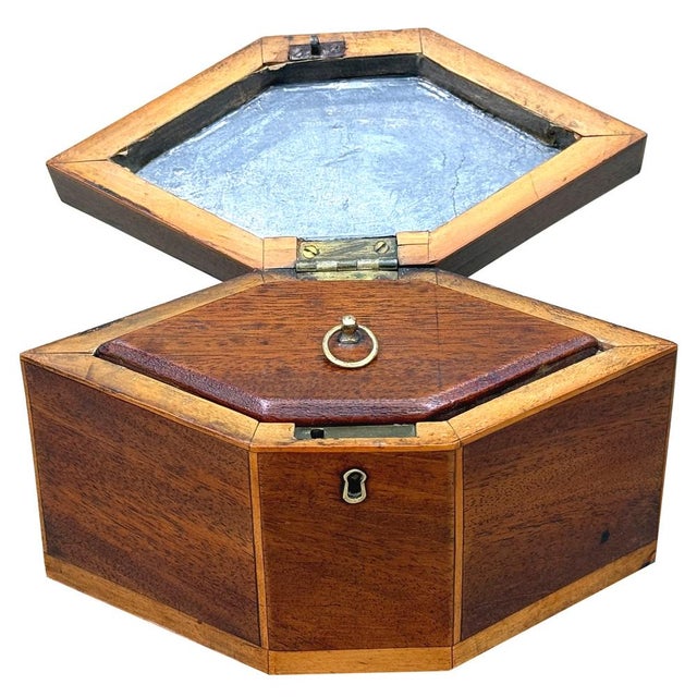 Brown Georgian Hexagonal Shaped Mahogany Tea Caddy, 1790 For Sale - Image 8 of 11