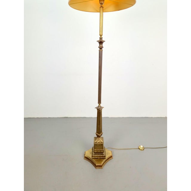 Vintage Neoclassical Empire Column Floor Lamp in Brass and Gilt Bronze, France, 1970 For Sale - Image 4 of 10