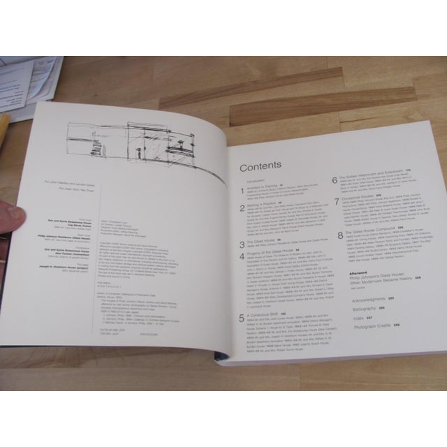 Philip Johnson The Houses of Philip Johnson by Jenkins & Mohney 1st Edition For Sale - Image 4 of 8