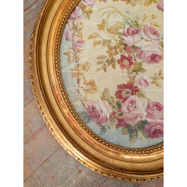 18th or 19th Century French Floral Oil Painting With Roses in Oval Frame For Sale In New York - Image 6 of 12