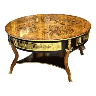 French Louis XV Coffee Table – Oval Marquetry Wood Top With Gilded Gold Leaf Details & Cabriole Legs For Sale