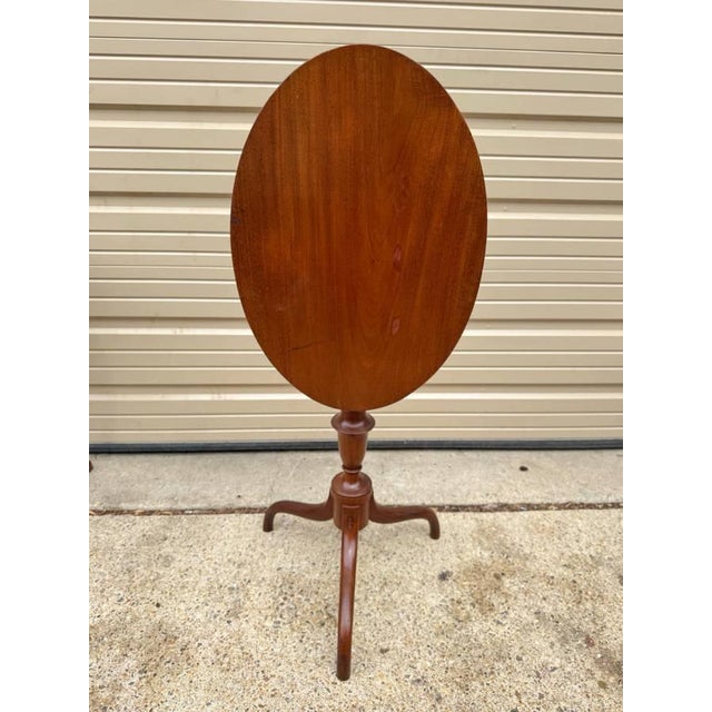 Brown Antique 19th Century American Hepplewhite Style Spider Leg Tilt-Top Table For Sale - Image 8 of 11