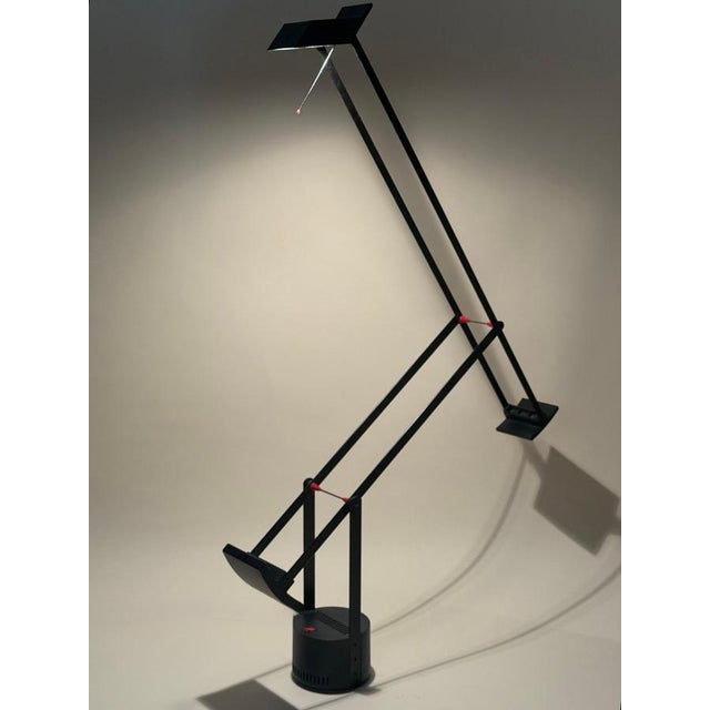 Tizio Adjustable Desk Lamp by Richard Sapper for Artemide, Italy, 1970s For Sale - Image 12 of 14