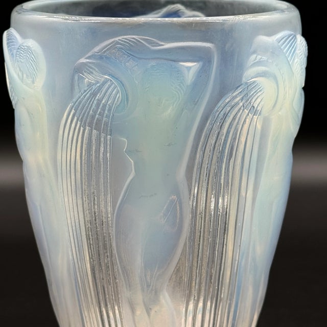 Danaïdes Vase in Opalescent Glass by R. Lalique, 1926 For Sale - Image 10 of 13