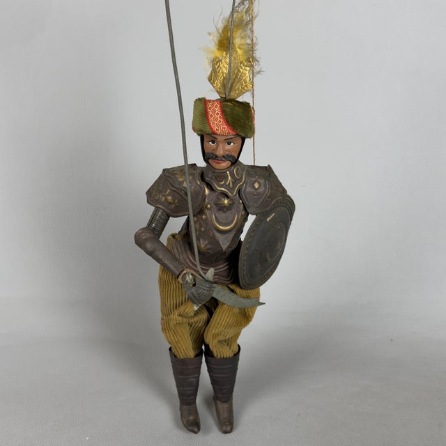 Sicilian Puppet Marionettes in Brass and Wood by Francesco Montoro, 20th Century, Set of 2 For Sale - Image 3 of 12