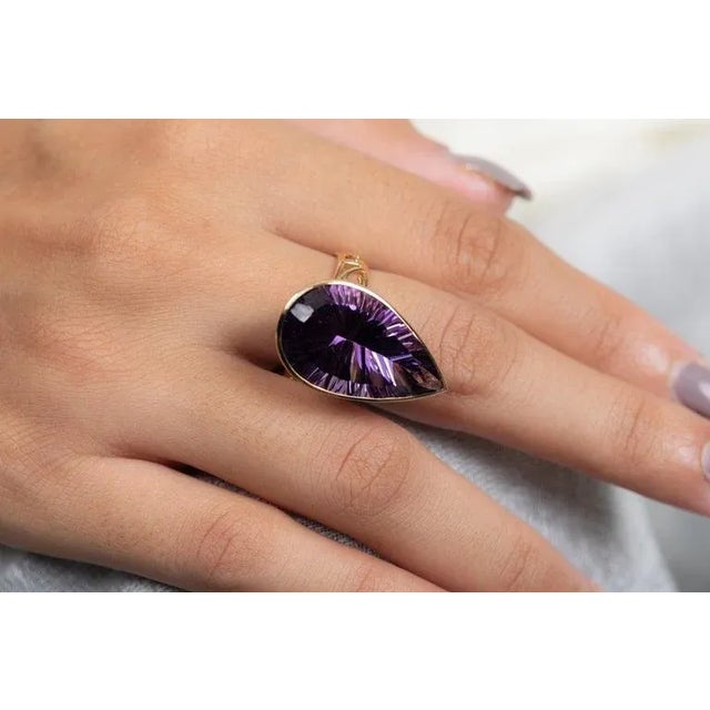 Amethyst Cocktail Ring Size 7, 18.2ct Pear Cut in 14k Gold by VRJewels For Sale - Image 9 of 16