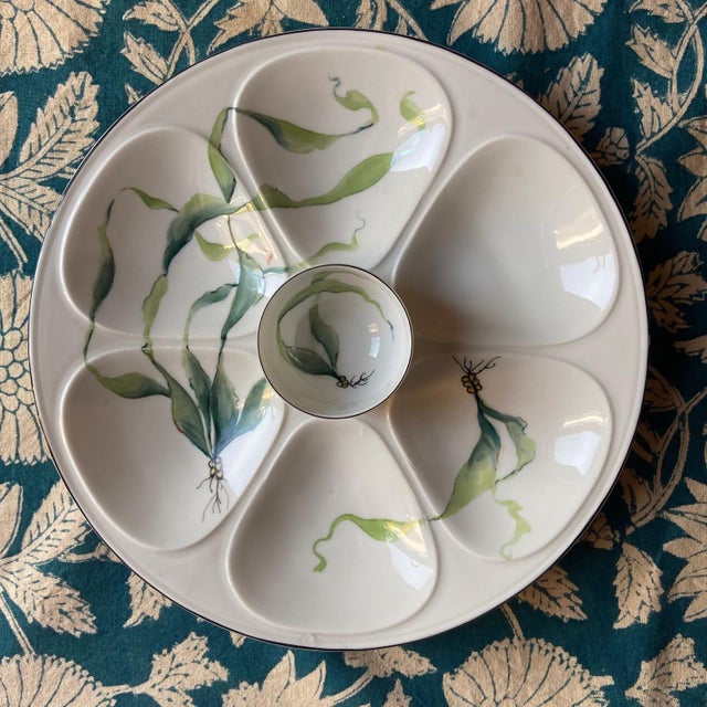French Porcelain Limoges Oyster Shell Plates with Seaweeds, 1930s, Set of 5 For Sale - Image 4 of 11