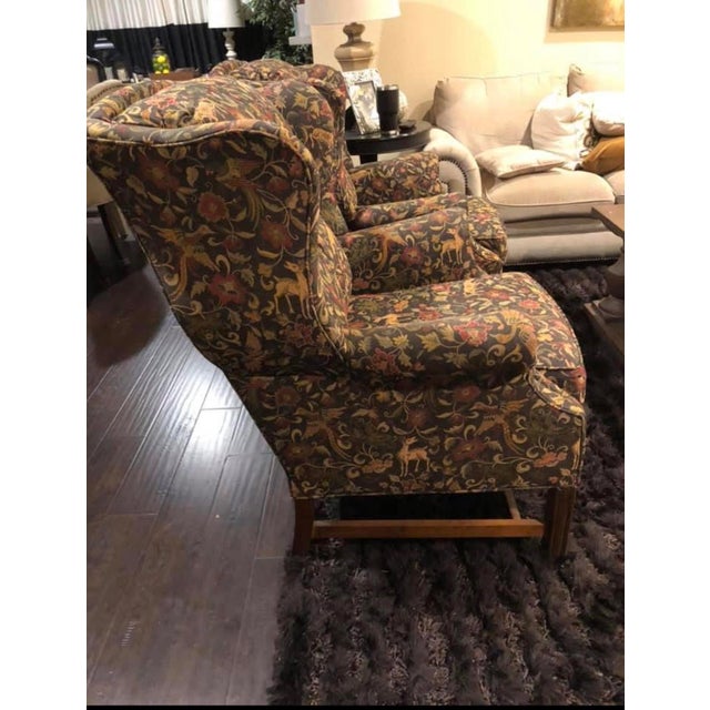 Henredon Pair of Henredon Luxury Upholstered Accent Chairs – 8-Way Hand-Tied – Excellent Condition For Sale - Image 4 of 8