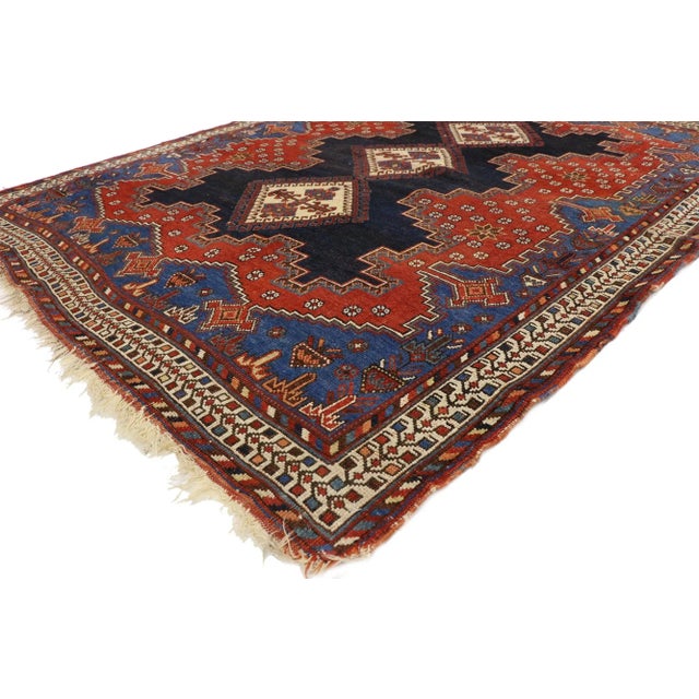 71656 Antique Persian Shiraz Accent Rug with Modern Tribal Style 04'04 x 05'07. This hand-knotted wool antique Persian...
