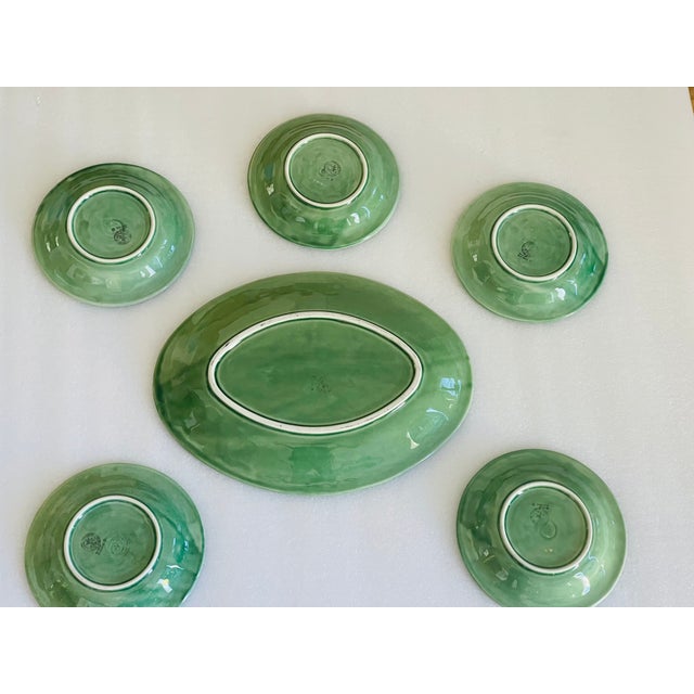 1970s 1970s Bordallo Pinheiro Vine Leaves Platter + 5 Salad Plates For Sale - Image 5 of 6