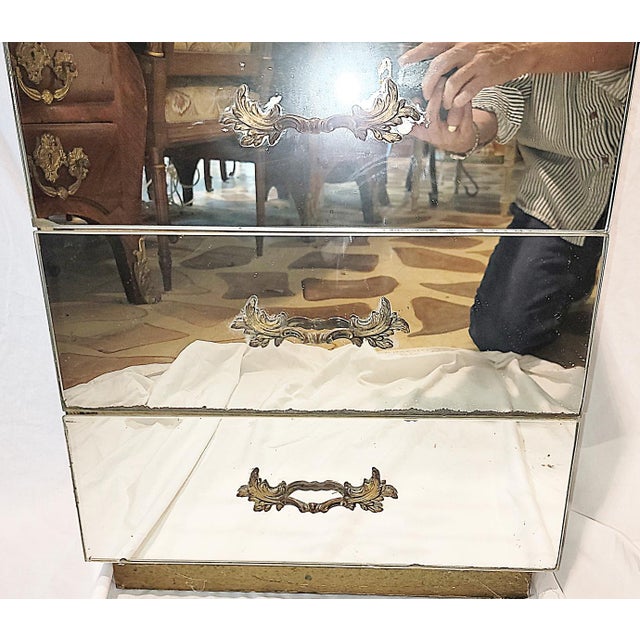 Wood 1950s Mirrored Midcentury Chest Nightstand by Hickman For Sale - Image 7 of 11