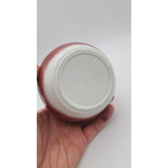 Late 20th Century Minimalist Studio Pottery Bottle Vase in Cranberry Pink Glaze For Sale In Philadelphia - Image 6 of 8