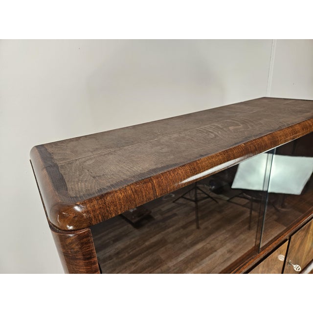 Art Deco Austrian Display Cabinet in Glass and Briar Root, 1930 For Sale - Image 4 of 18