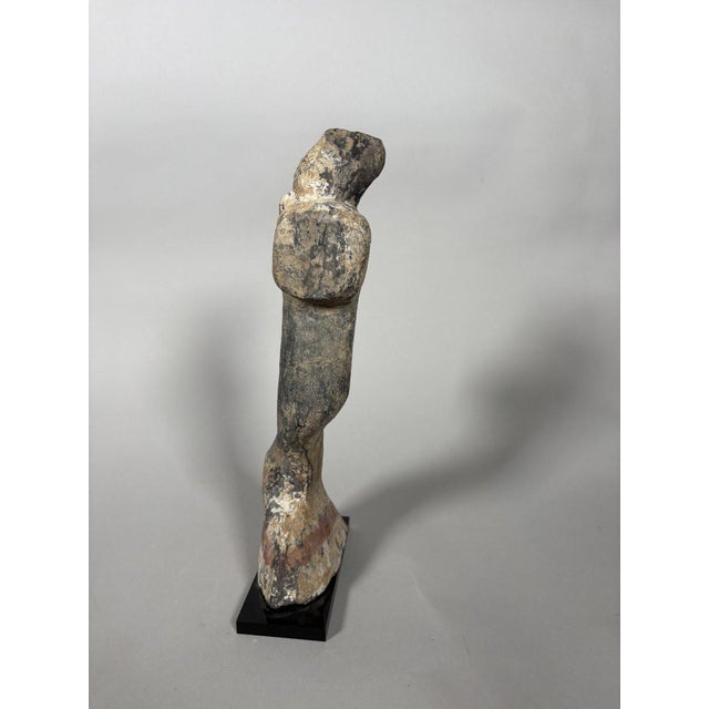 Asian Sculpture of a Dancer, China, Han Dynasty (206 BC to 221 AD), Mingqi For Sale - Image 3 of 7