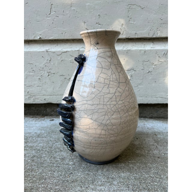 Mid-Century Modern Late 20th Century White and Blue Decorative Ceramic Vase For Sale - Image 3 of 12