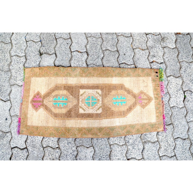 1960s Turkish Handmade Oushak Small Rug For Sale - Image 6 of 6