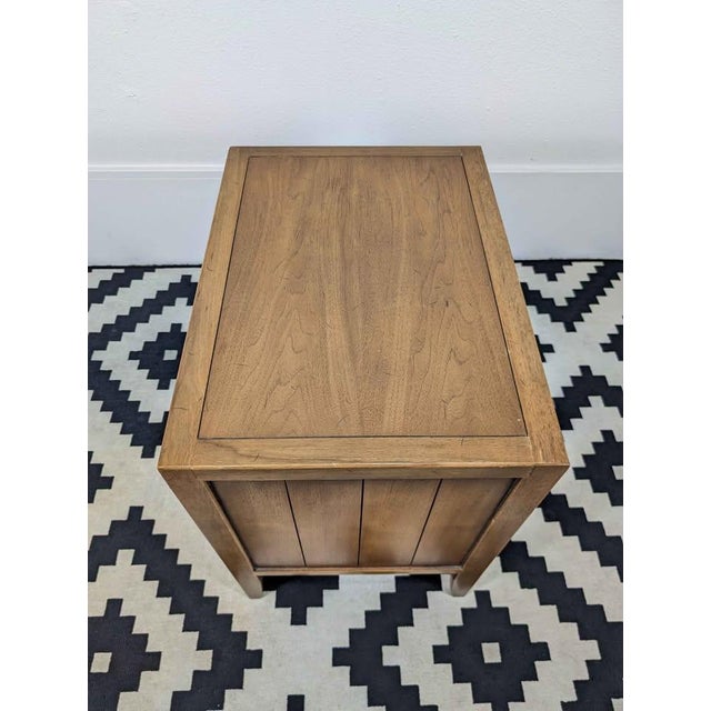 Wood 1960s Meridian Collection Single Drawer Nightstand by Drexel For Sale - Image 7 of 10