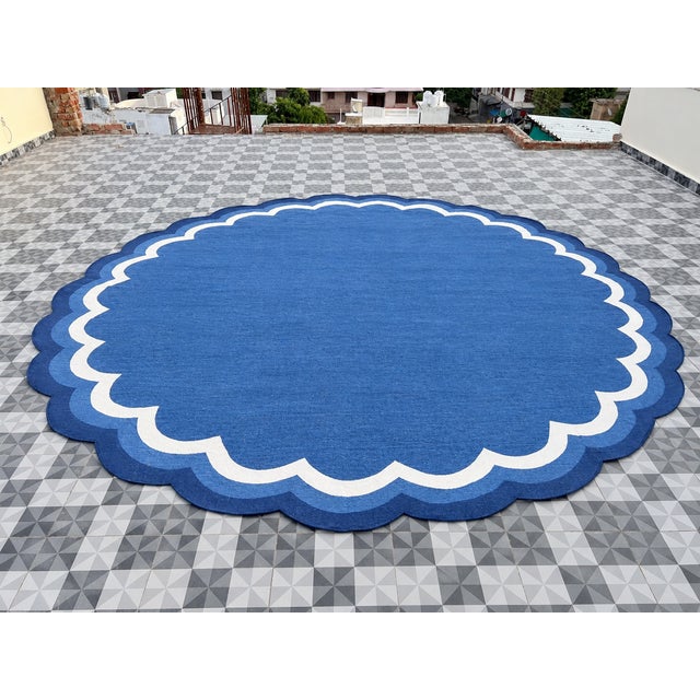 Textile Handmade Cotton Round Scalloped Rug, Sky Blue, Cream and Royal Blue Border Dhurrie-12' Round For Sale - Image 7 of 10