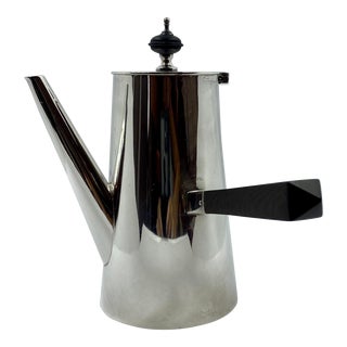 Early 20th Century Jay, Richard Attenborough Sterling Silver Chocolate or Espresso Coffee Pot For Sale