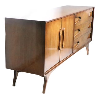 Mid Century Dresser With Burl Trim and Sculpted Legs and Drawer Pulls C 1950/60's For Sale