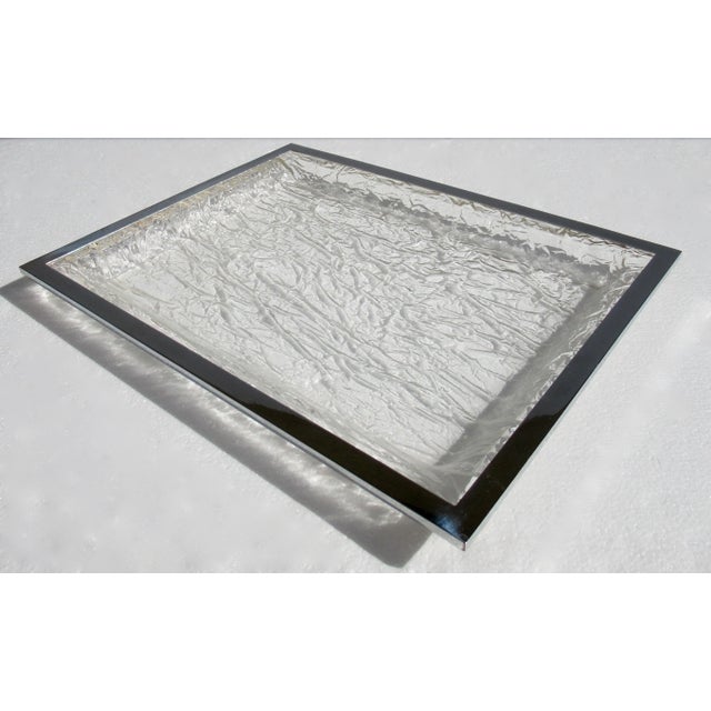 C..960's Mid-Century Modern Lucite and Chrome Trimmed Edge Surround Coved Tray For Sale In West Palm - Image 6 of 6