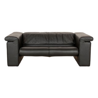 6800 Leather Two-Seater Black Sofa from Rolf Benz For Sale