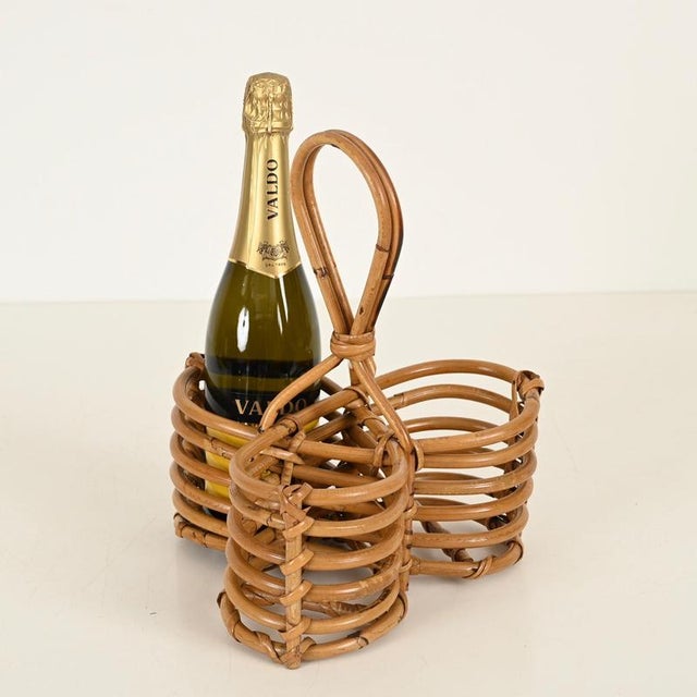 French Riviera Bottle Rack in Curved Bamboo and Wicker, Italy, 1970s For Sale - Image 4 of 11
