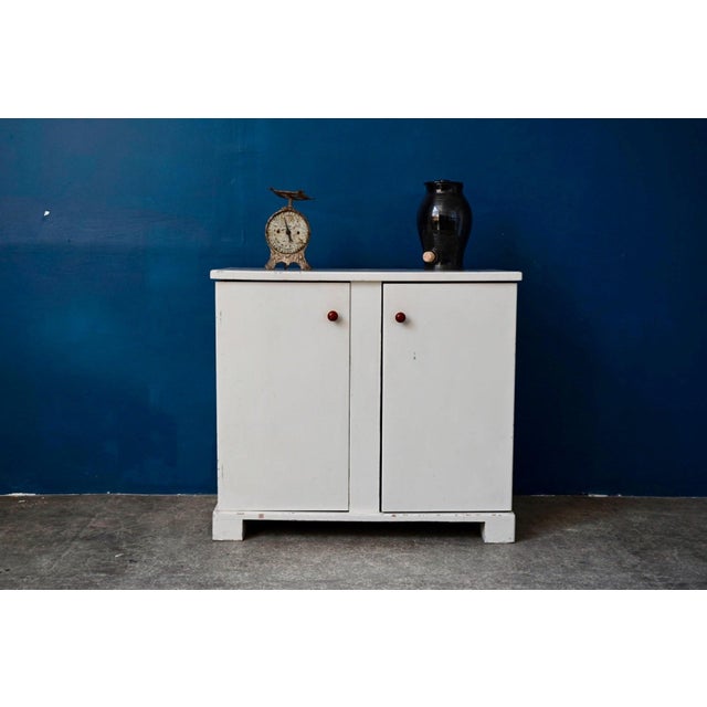 White Art Deco Retro Cabinet with Painted Wooden Shelves, 1940s For Sale - Image 8 of 18