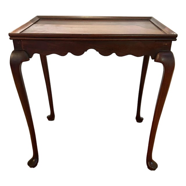 Vintage Queen Anne Mahogany Side or Tea Table For Sale