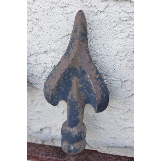 Early 20th Century Antique Cast Iron Garden Fence Section With Spear Finials And Star Motif For Sale - Image 5 of 18
