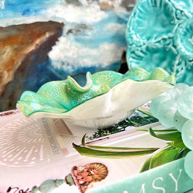 Mid 20th Century Vintage Mid-Century Italian Murano Green and Silver Art Glass Bowl With White Casing For Sale - Image 5 of 11