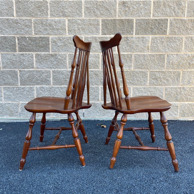 Vintage Kling Furniture American Traditional Cherry Comb Back Windsor