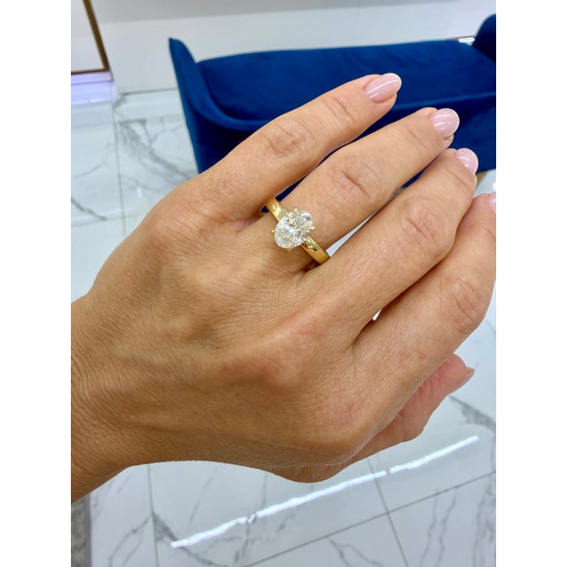 14k Yellow Gold 1.60ct Igi Oval Lab Grown Diamond Solitaire Engagement Ring, Size 7 For Sale - Image 9 of 9