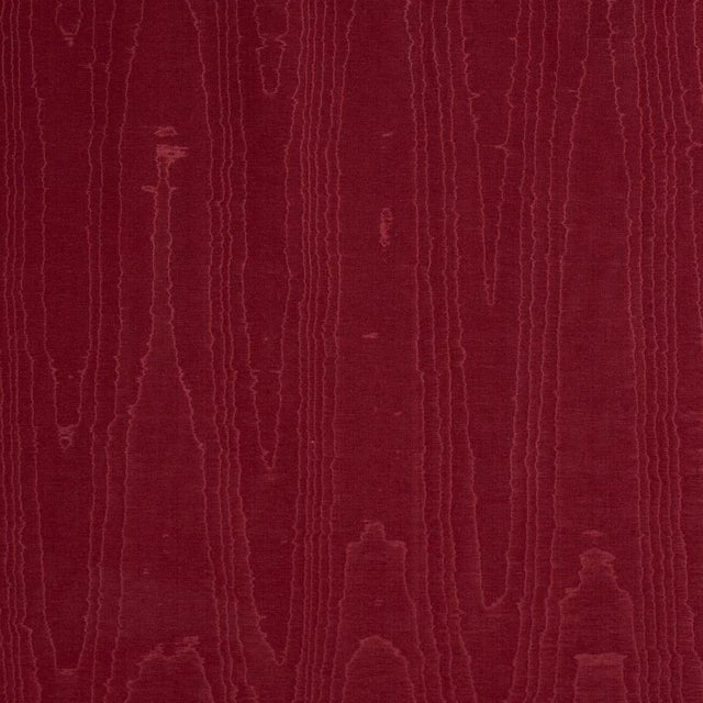 Contemporary SAMPLE - Schumacher x Patterson Flynn Beau Cotton Linen Moire Fabric In Crimson For Sale - Image 3 of 4