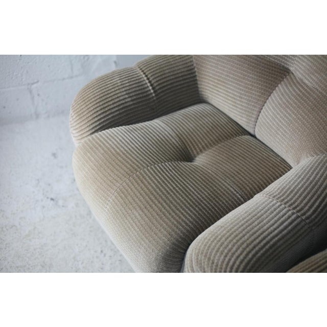 Set of Space Age Armchairs in Beige Ribbed Velvet. France, 1970s For Sale - Image 3 of 18